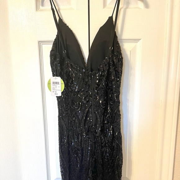 Elegant prom style sequins dress - Picture 6 of 9